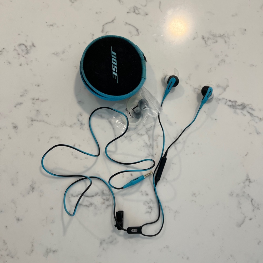 Bose - SoundSport In-Ear Headphones (Apple) - Blue